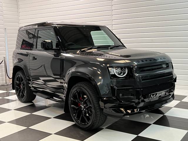 2023 Land Rover Defender 90 3.0 D200 MA-SV Black Edition Hard Top Commercial 2 Seat