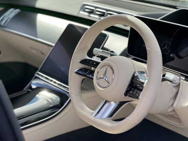2022 Mercedes-Benz S Class 3.0 S500L AMG Line Premium Plus 4Matic 4dr 9G-Tronic