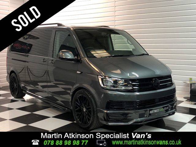 Volkswagen Transporter Shuttle 2.0 TDI 150ps DSG LWB R Edition Plus Minibus Diesel Indium Grey