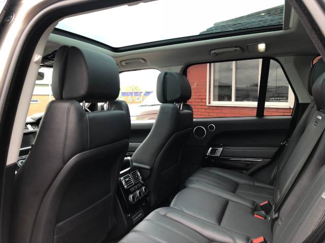 2017 Land Rover Range Rover 3.0 TDV6 Vogue 4dr Auto