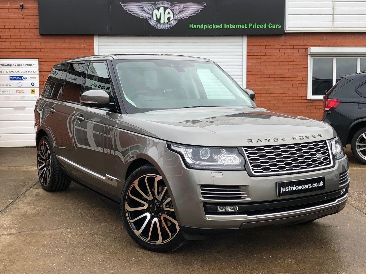 Land Rover Range Rover 3.0 TDV6 Vogue 4dr Auto Estate Diesel Silicon Silver