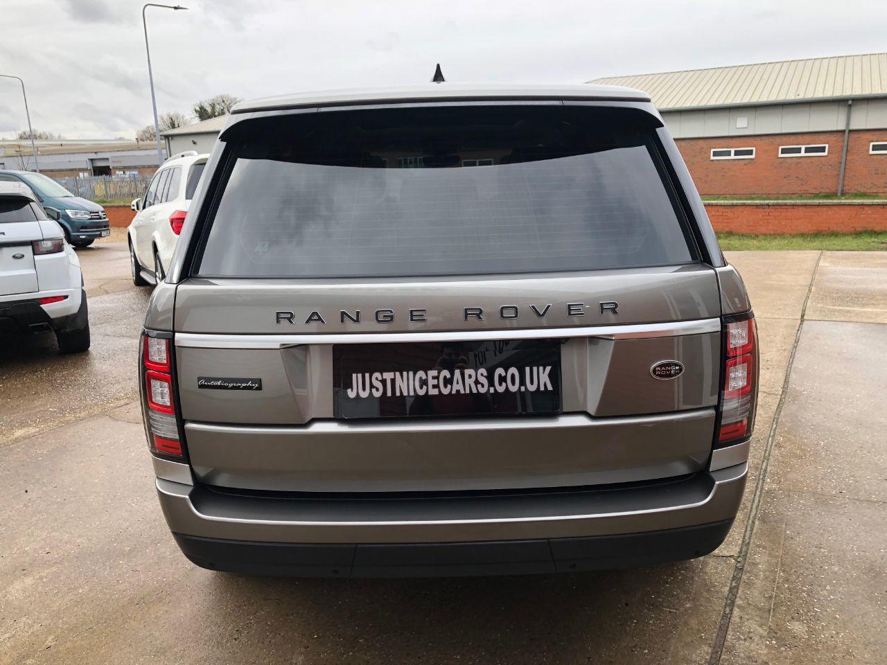 Land Rover Range Rover 3.0 TDV6 Vogue 4dr Auto Estate Diesel Silicon Silver