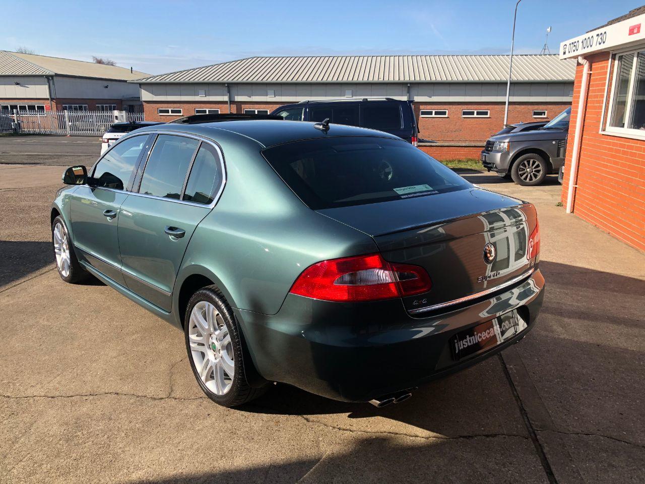 Skoda Superb 3.6 V6 Elegance 4X4 5dr DSG Hatchback Petrol Green