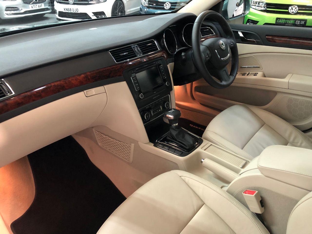 Skoda Superb 3.6 V6 Elegance 4X4 5dr DSG Hatchback Petrol Green
