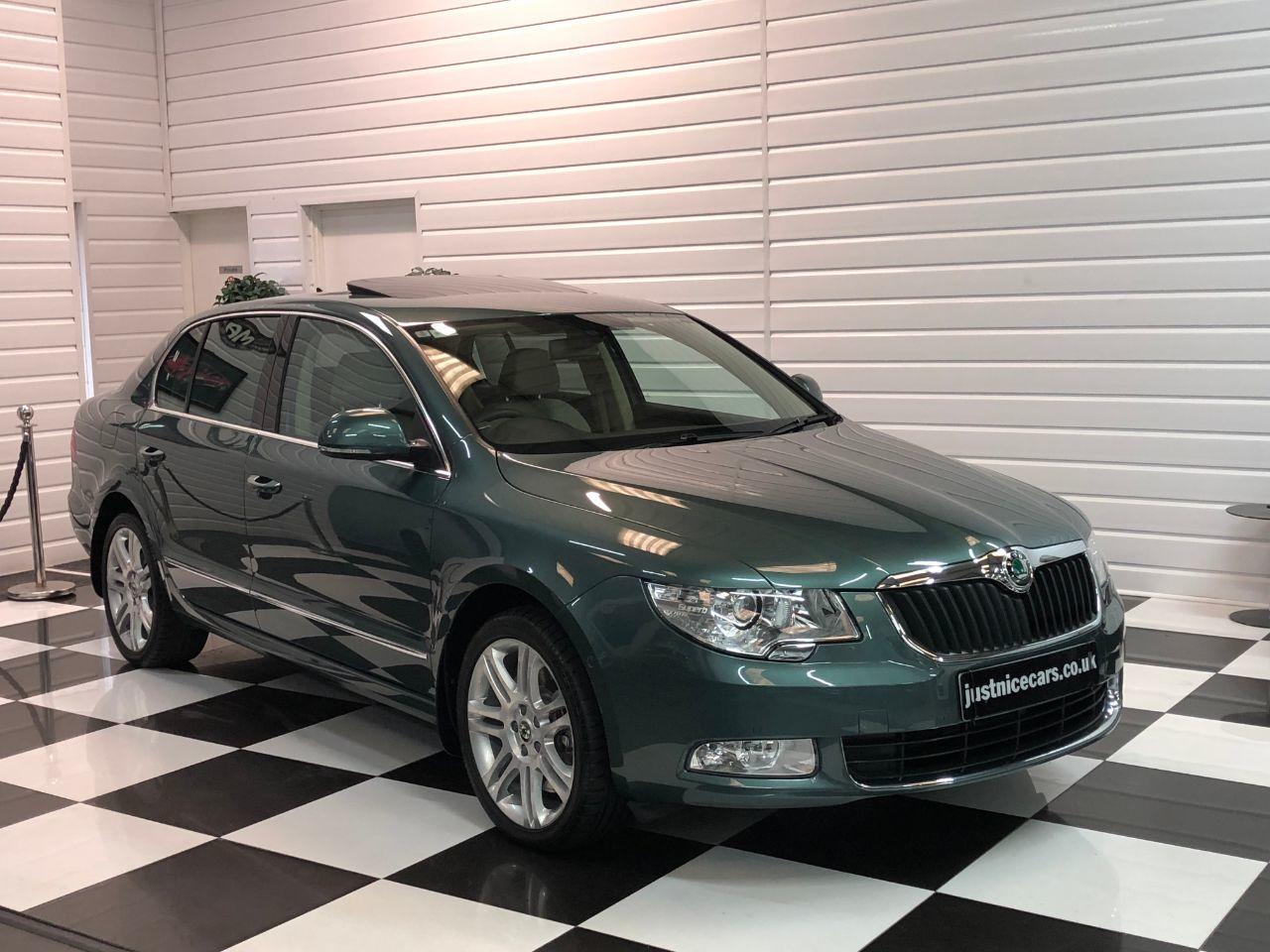 Skoda Superb 3.6 V6 Elegance 4X4 5dr DSG Hatchback Petrol Green