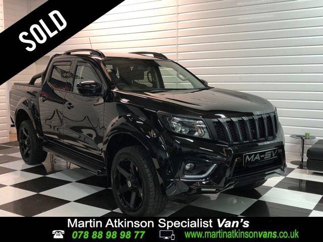 Nissan Navara MA-SV Double Cab Pick Up N-Guard 2.3dCi 190 4WD Auto Pick Up Diesel Black