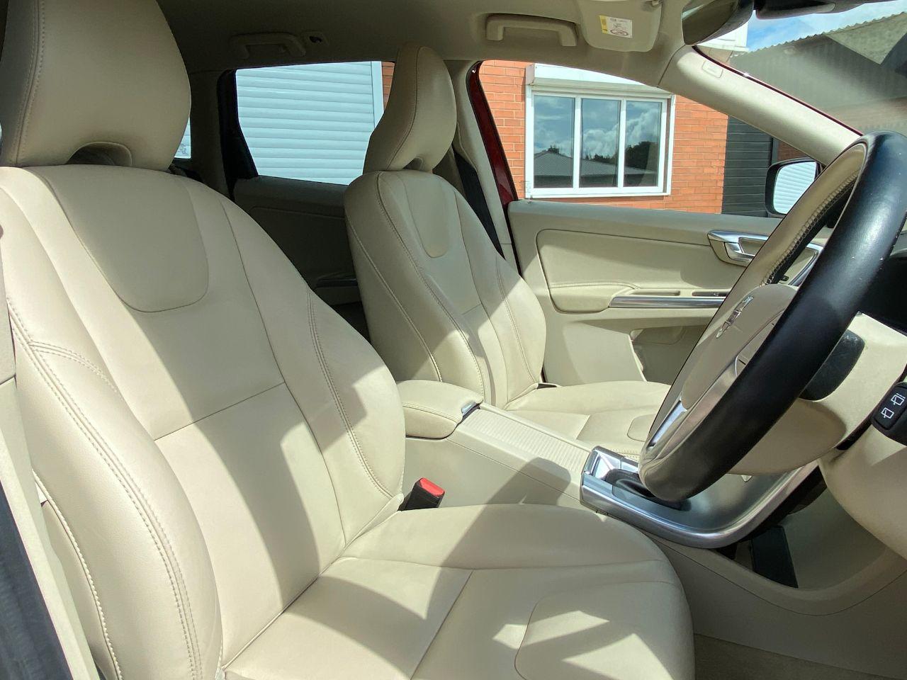 Volvo XC60 2.4 D4 SE Lux Nav 190BHP 5dr AWD Geartronic Automatic Estate Diesel Flamenco Red Metallic