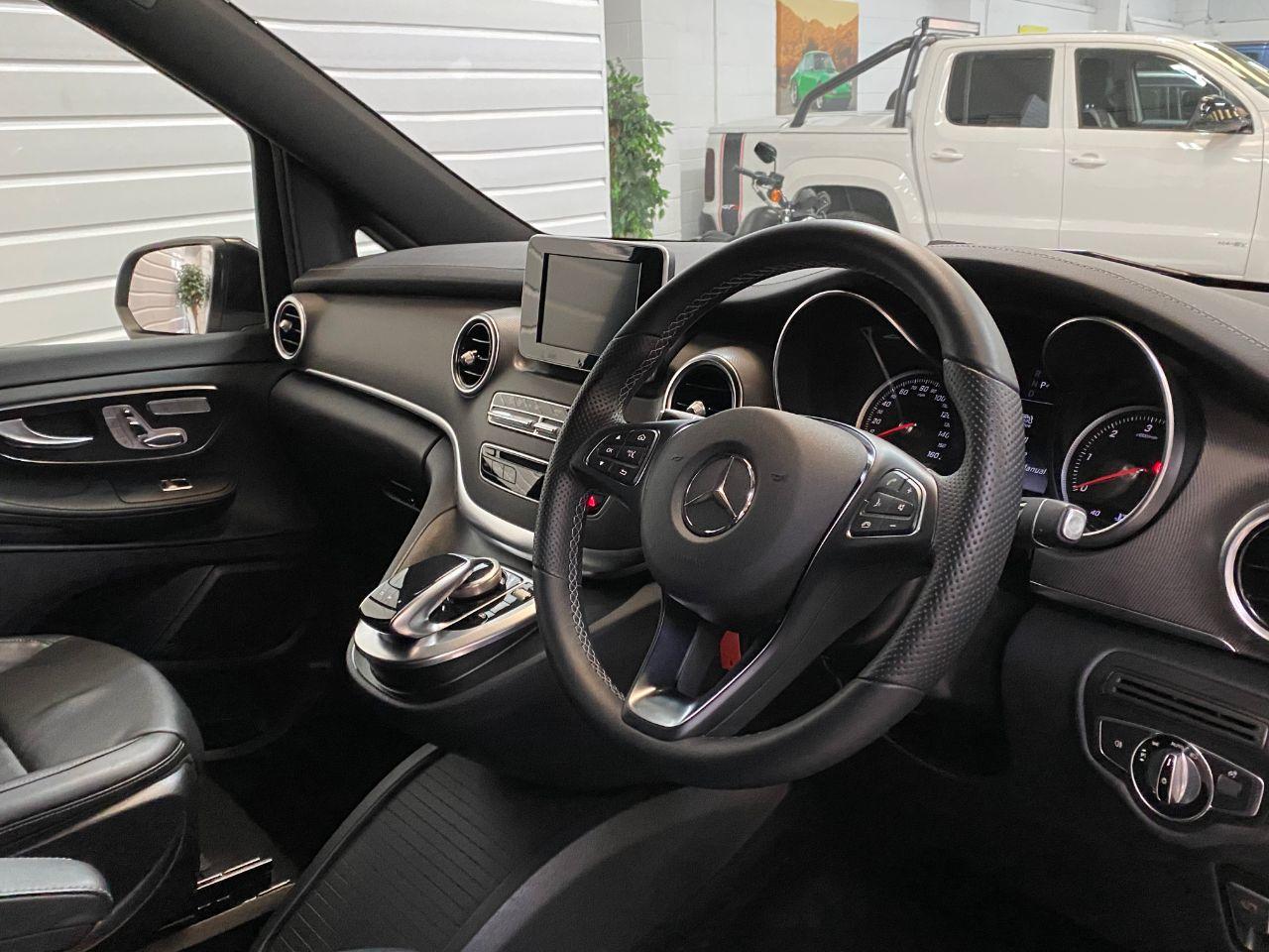 Mercedes-Benz V Class V220 Sport 2.2 CDi BlueTec Sport XLWB Extra Long Crew Van Diesel Obsidian Black Metallic