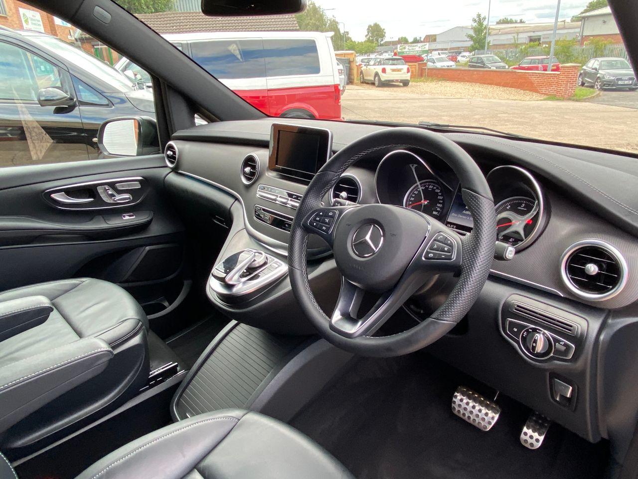 Mercedes-Benz V Class V220 Sport 2.2 CDi BlueTec Sport XLWB Extra Long Crew Van Diesel Obsidian Black Metallic