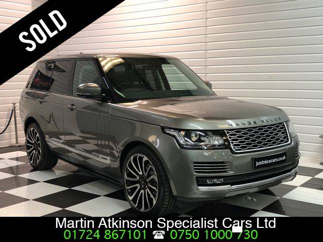 Land Rover Range Rover 3.0 TDV6 Vogue 4dr Auto Estate Diesel Silicon Silver