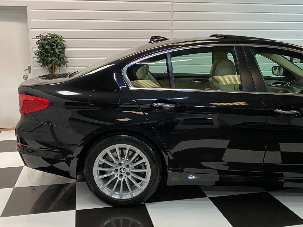 BMW 5 Series 2.0 530i SE 4dr Auto Saloon Petrol Sapphire Black