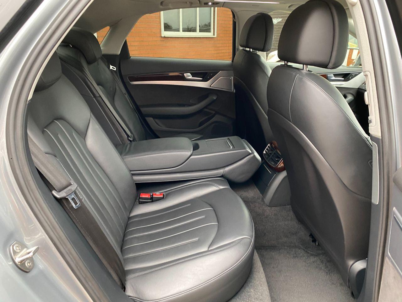 Audi A8 3.0 V6 TDi Quattro SE Executive Automatic Saloon Diesel Quartz Grey
