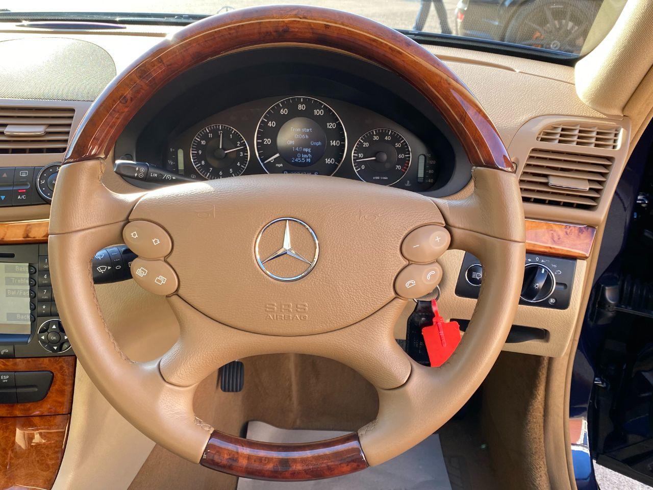 Mercedes-Benz E Class E500 5.5 V8 Elegance Estate Automatic Estate Petrol Tansanite Blue Metallic
