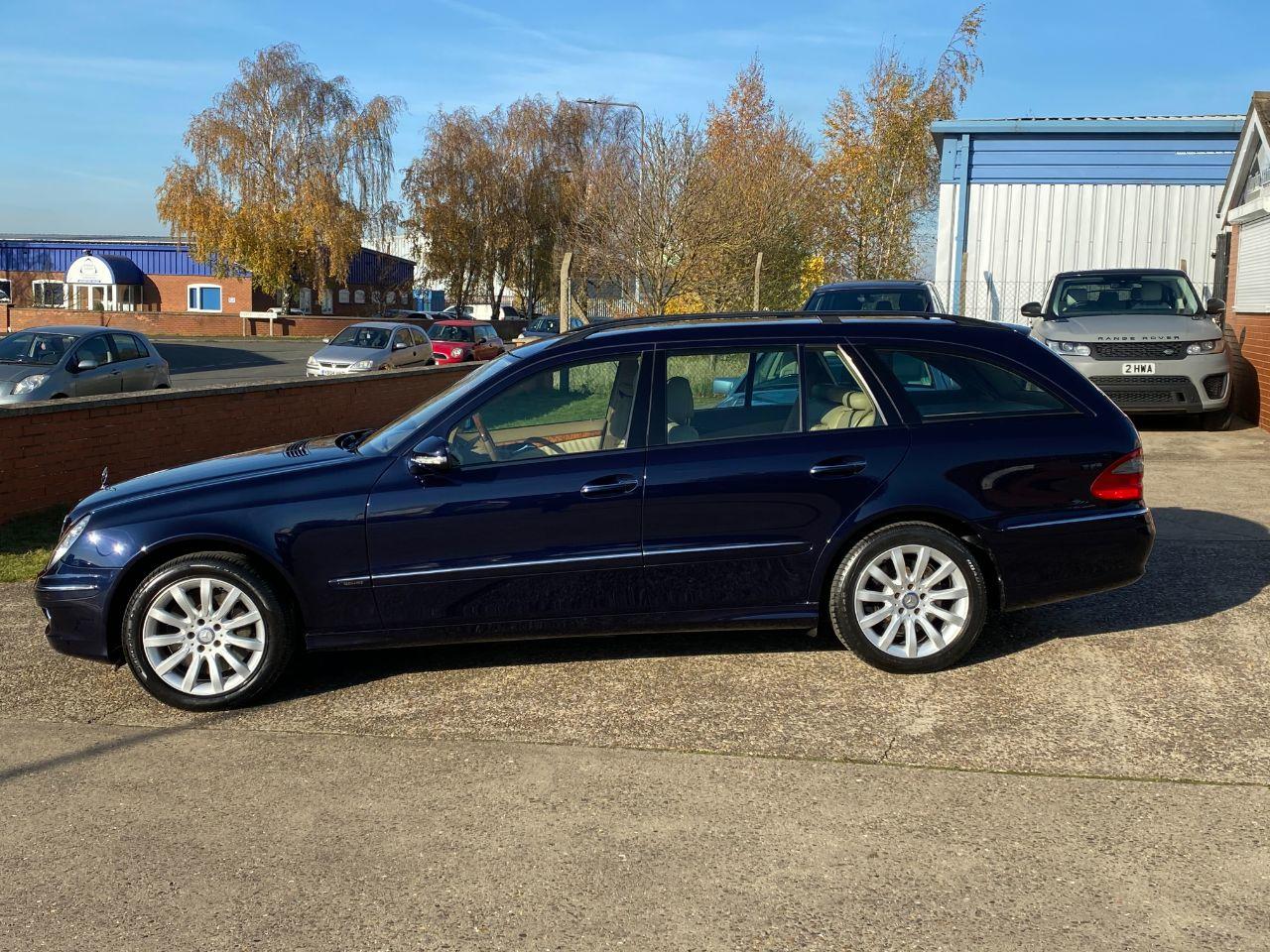 Mercedes-Benz E Class E500 5.5 V8 Elegance Estate Automatic Estate Petrol Tansanite Blue Metallic