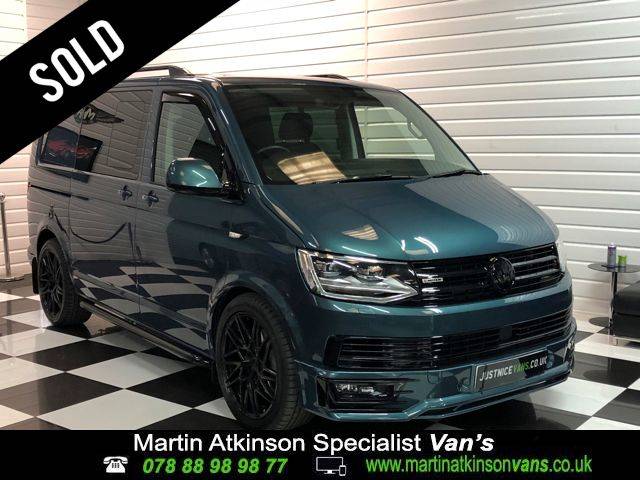 Volkswagen Transporter 2.0 BiTDI 204ps Highline Kombi 4MOTION DSG SWB Combi Van Diesel Bamboo Green