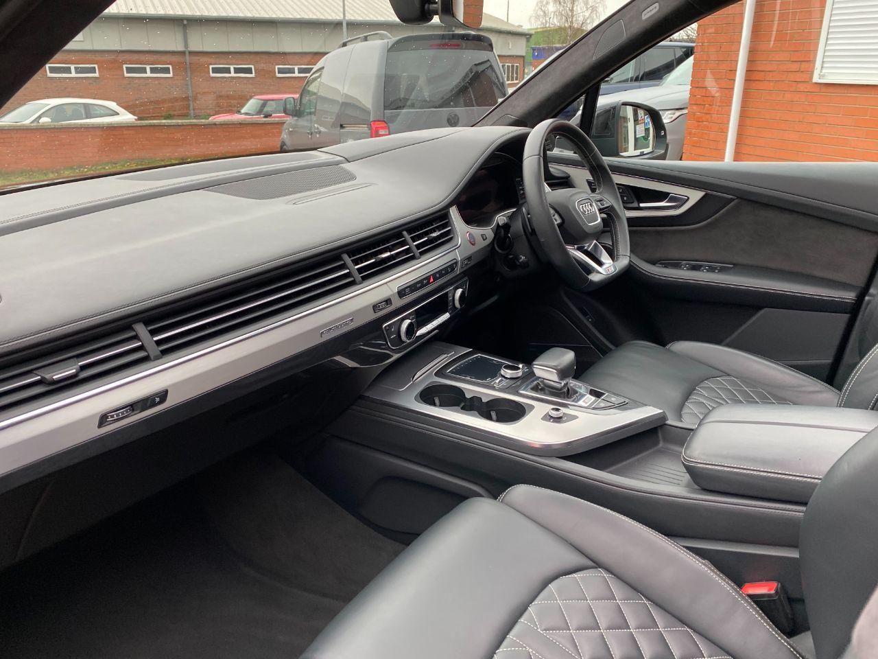 Audi Q7 SQ7 4.0 V8 TDi Quattro Vorsprung Estate Diesel Orca Black Metallic