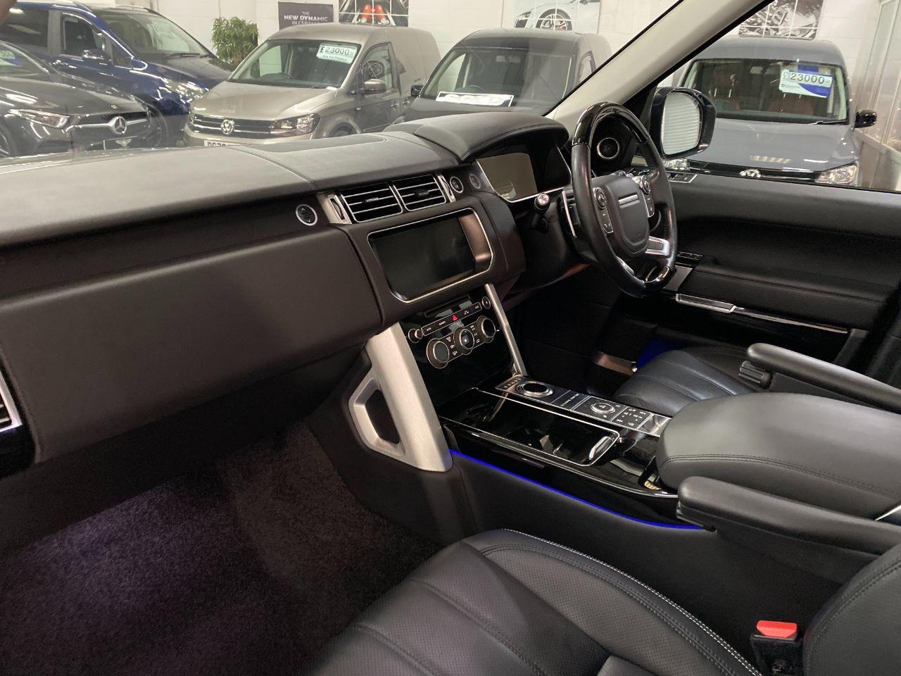 Land Rover Range Rover 4.4 SDV8 Autobiography 4dr Automatic Estate Diesel Silicon Silver Premium Metallic
