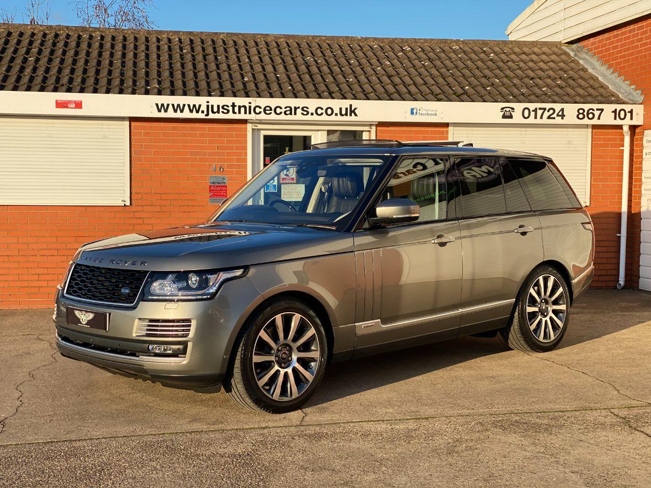 Land Rover Range Rover 4.4 SDV8 Autobiography 4dr Automatic Estate Diesel Silicon Silver Premium Metallic