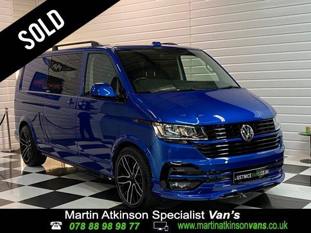 Volkswagen Transporter 2.0 150ps Highline Kombi LWB DSG Combi Van Diesel Ravenna Blue