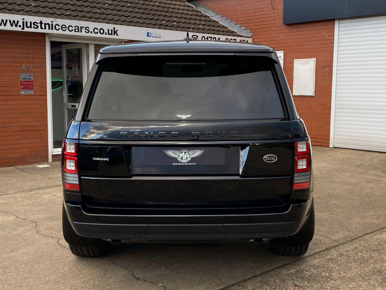 Land Rover Range Rover 4.4 SDV8 Autobiography 4dr Auto Estate Diesel Santorini Black Metallic