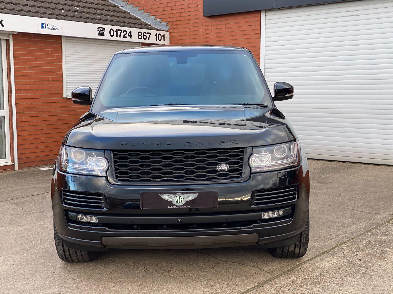 Land Rover Range Rover 4.4 SDV8 Autobiography 4dr Auto Estate Diesel Santorini Black Metallic