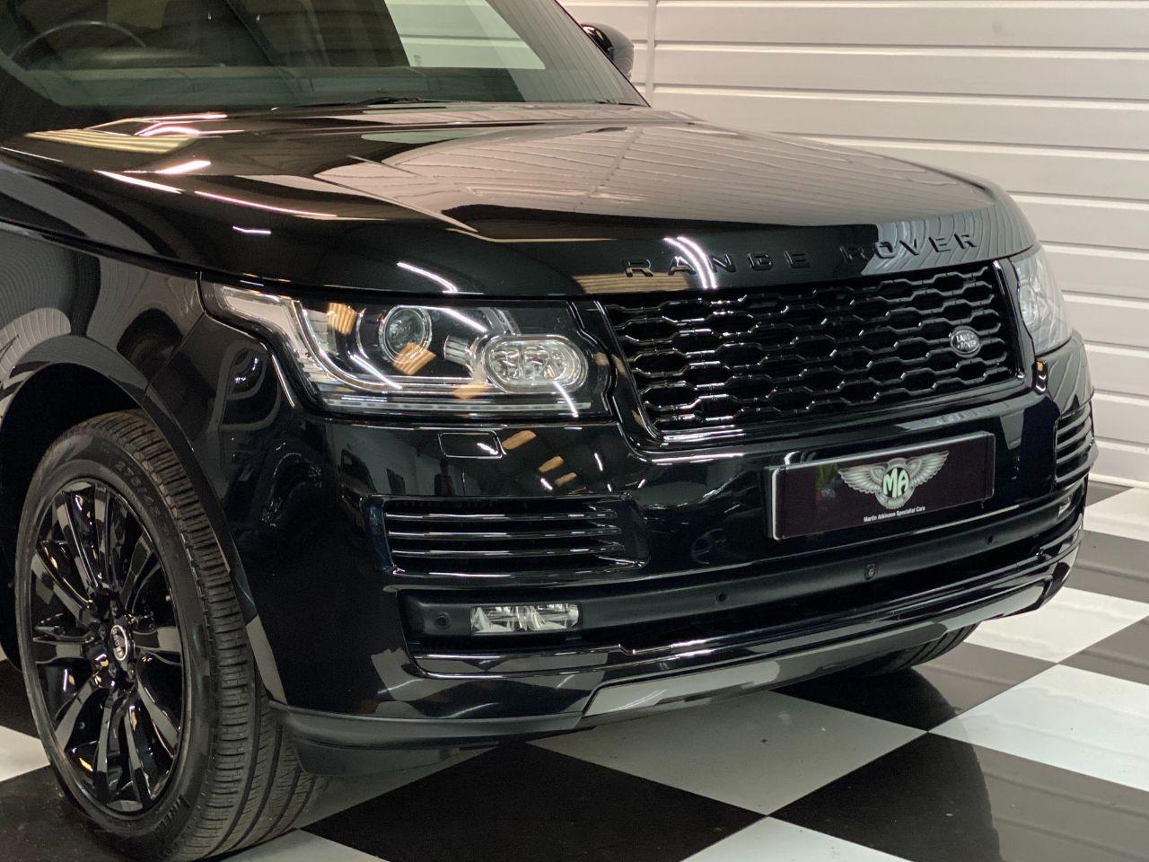 Land Rover Range Rover 4.4 SDV8 Autobiography 4dr Auto Estate Diesel Santorini Black Metallic