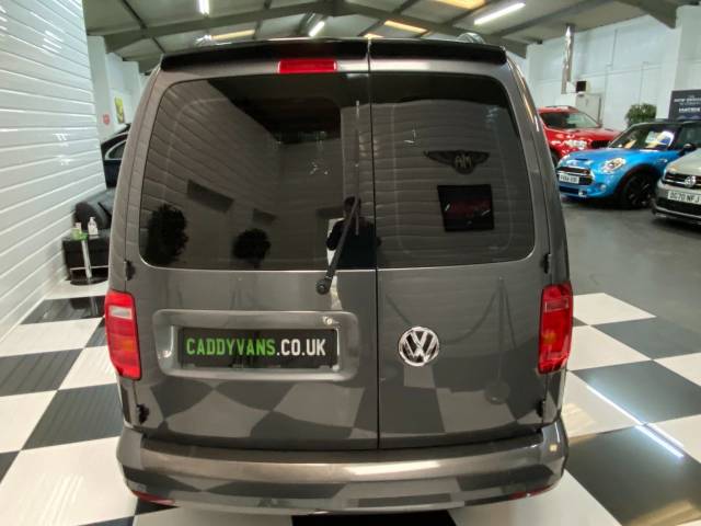 2018 Volkswagen Caddy 2.0 TDI BlueMotion Tech 102PS Highline Nav Van R Styling Pack