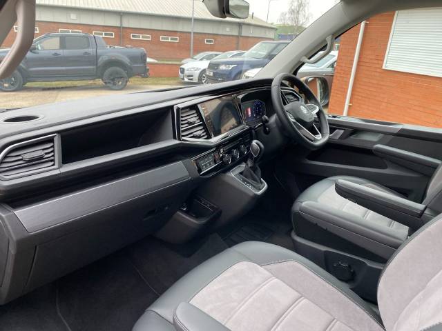 2020 Volkswagen Caravelle 2.0 BiTDi Executive 199 DSG MA-SV Edition