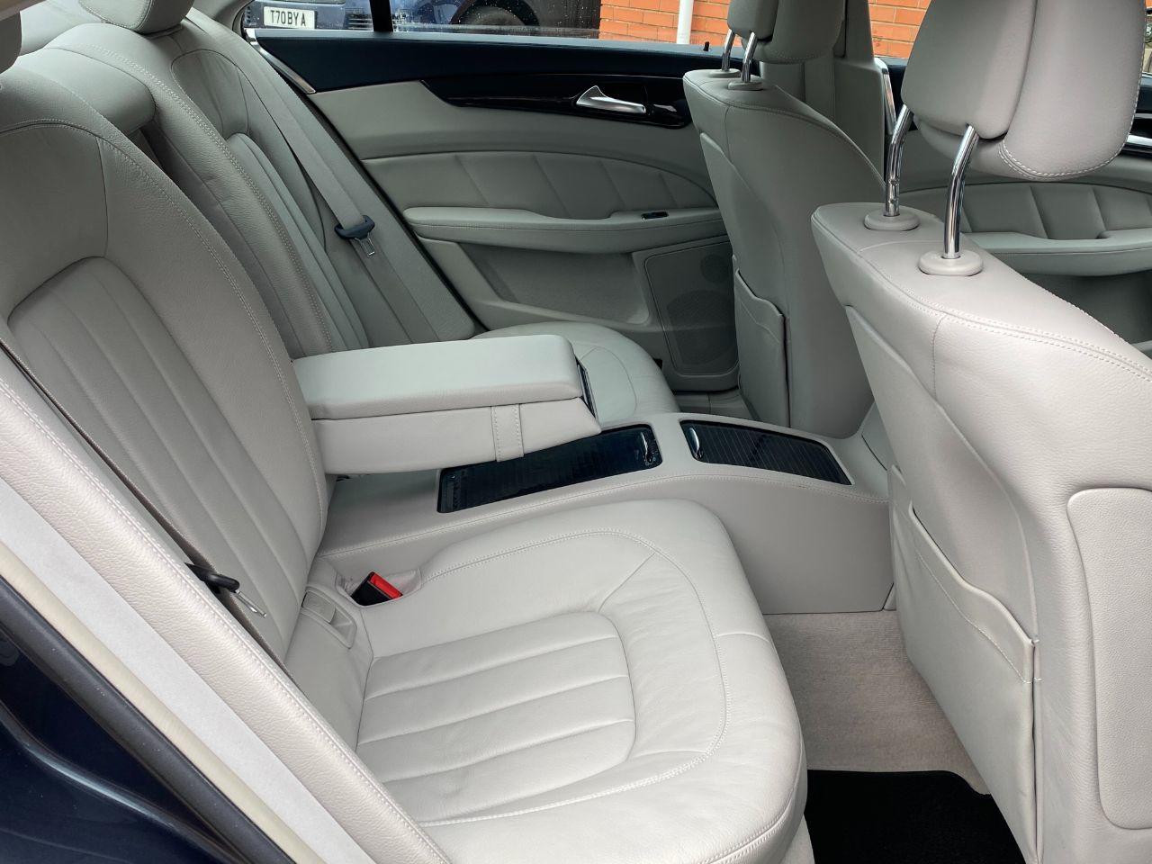 Mercedes-Benz CLS CLS350 3.0 V6 CDi BlueEfficiency AMG Sport Coupe Diesel Tenorite Grey Metallic