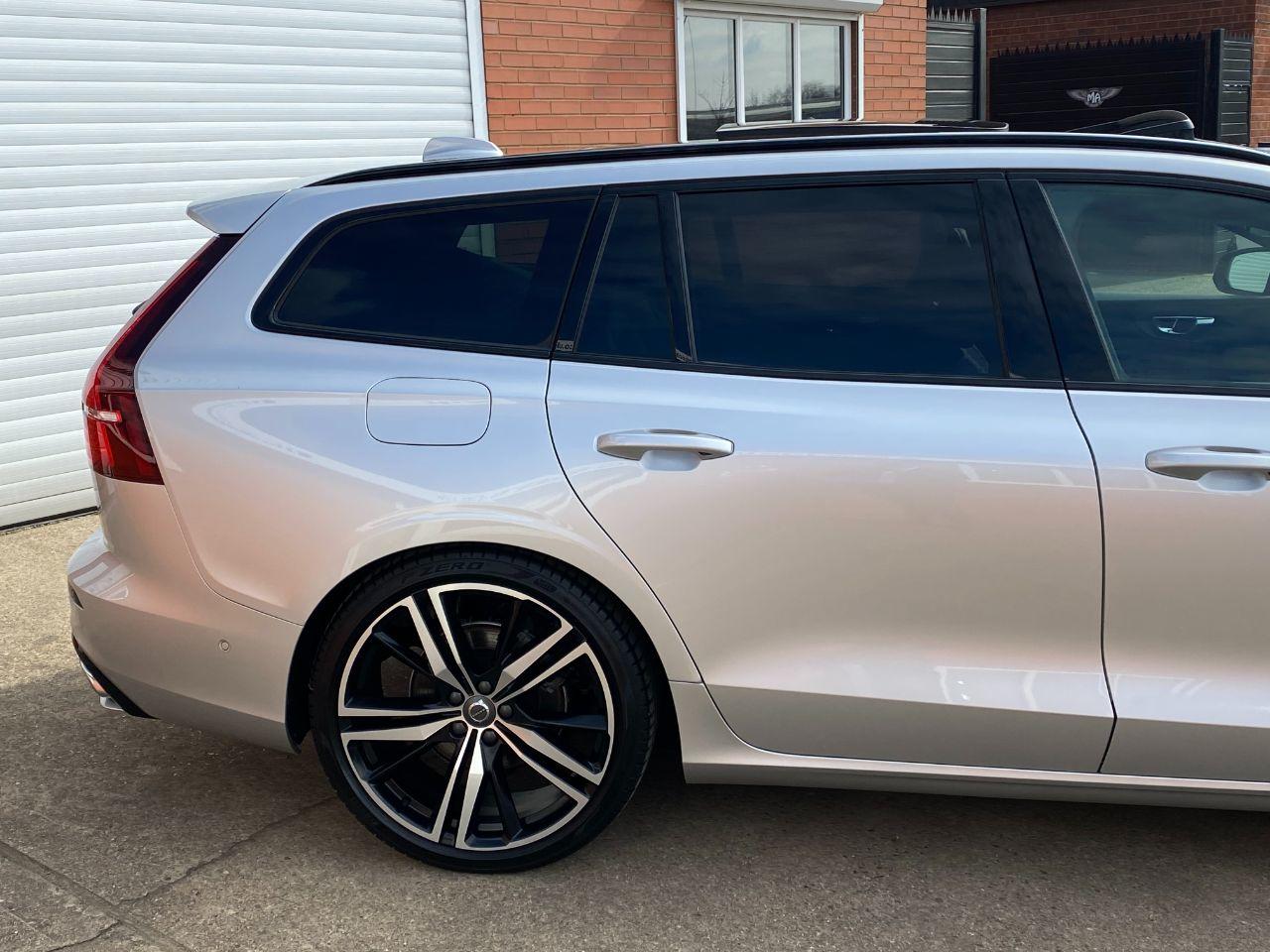 Volvo V60 2.0 D4 R-Design Pro 5dr 190 Auto Estate Diesel Silver