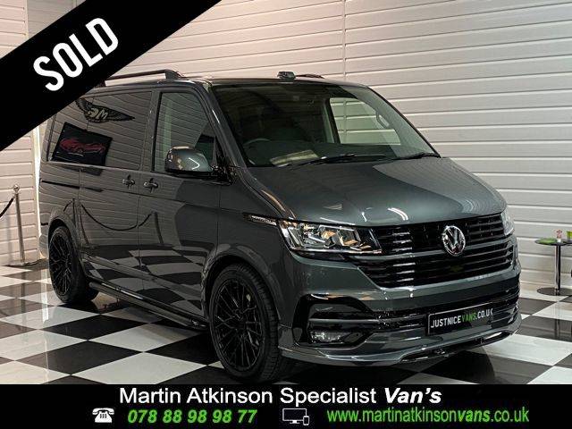 Volkswagen Caravelle 2.0 TDI SE 150ps DSG SWB Minibus Diesel Indium Grey