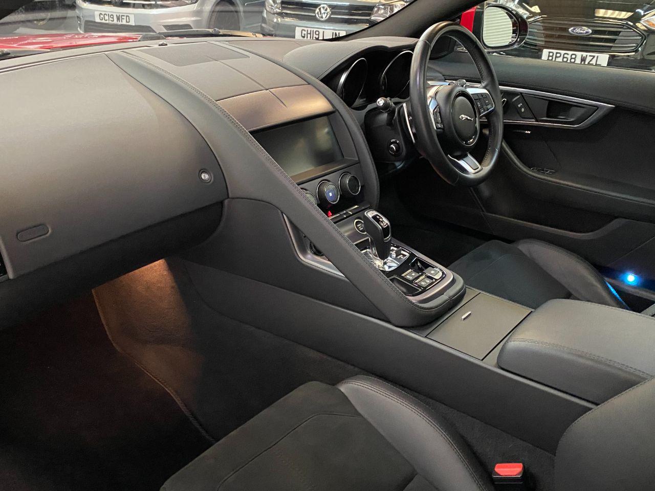 Jaguar F-type 3.0 V6 Supercharged R-Dynamic P340 Automatic Coupe Petrol Salsa Red