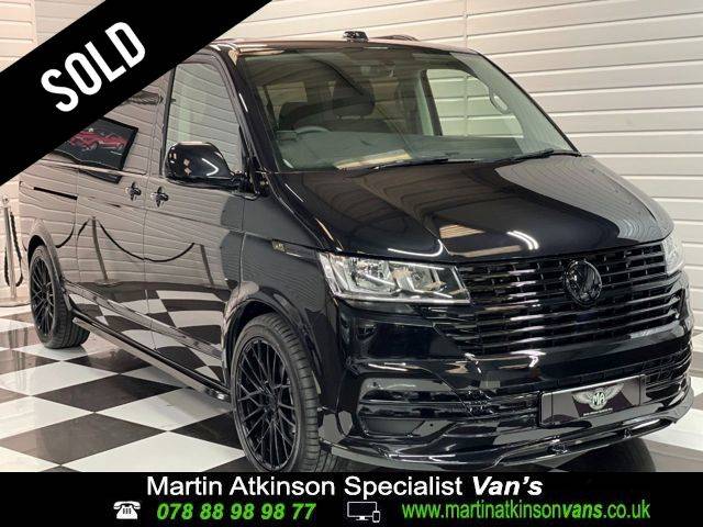 Volkswagen Transporter Shuttle 2.0 BiTDi 199ps LWB DSG 8 Seat Minibus Diesel Deep Black