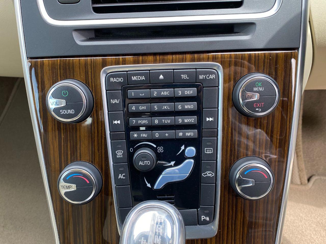 Volvo S60 2.0 T5 SE Lux Nav 4dr Powershift Automatic 240BHP Saloon Petrol Electric Premium Silver Metallic