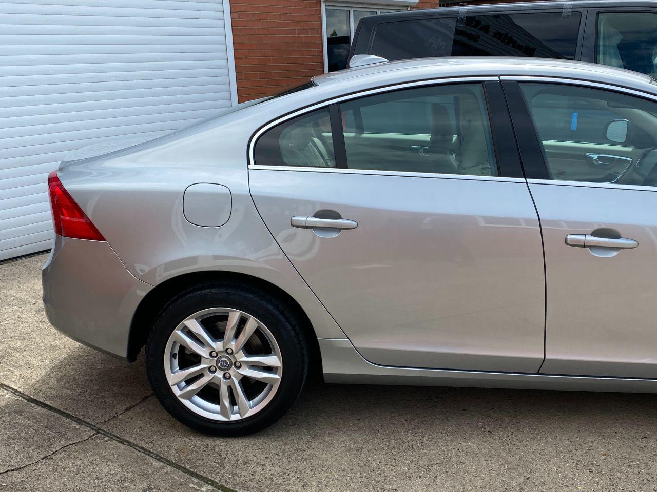 Volvo S60 2.0 T5 SE Lux Nav 4dr Powershift Automatic 240BHP Saloon Petrol Electric Premium Silver Metallic