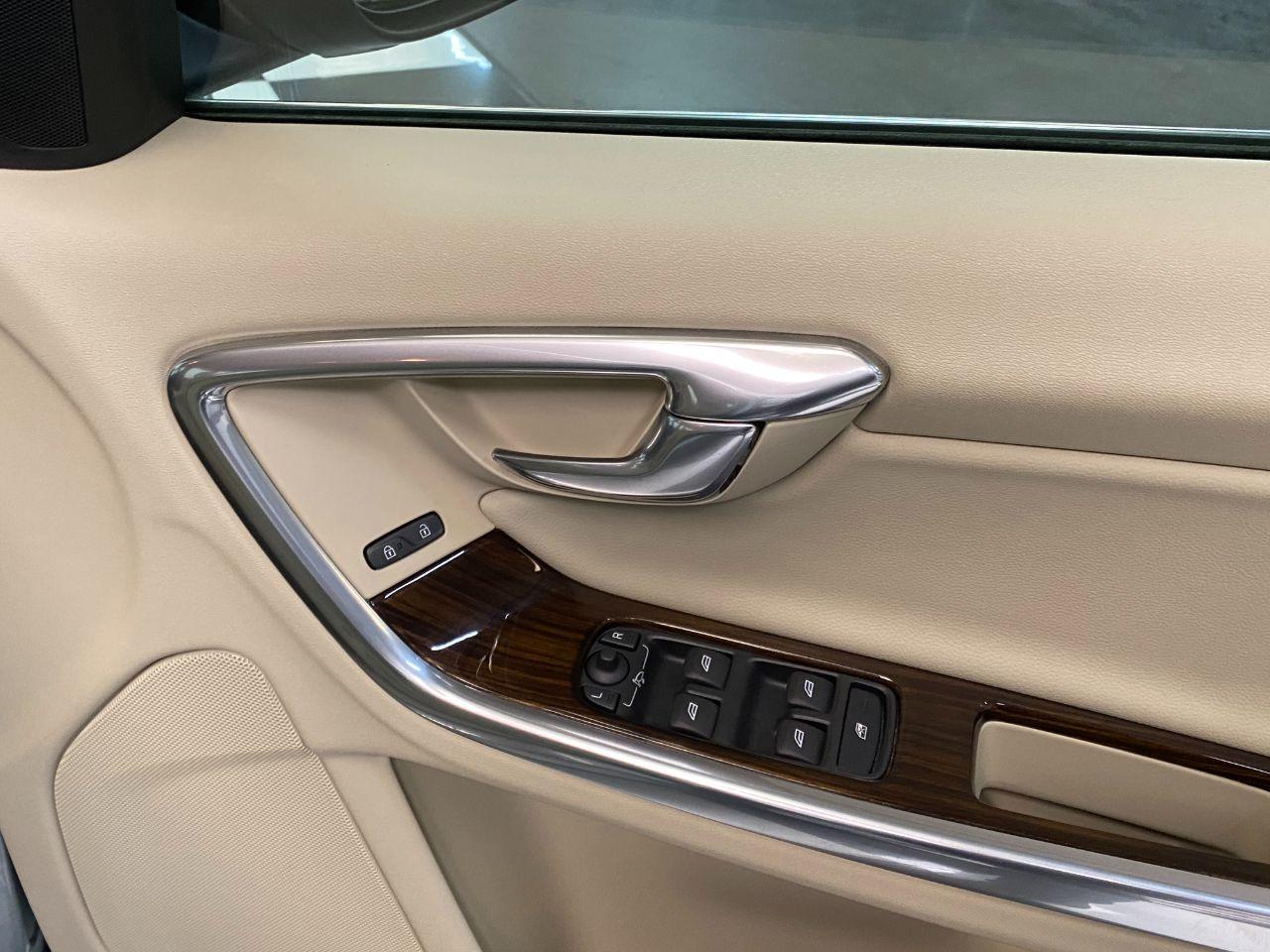 Volvo S60 2.0 T5 SE Lux Nav 4dr Powershift Automatic 240BHP Saloon Petrol Electric Premium Silver Metallic