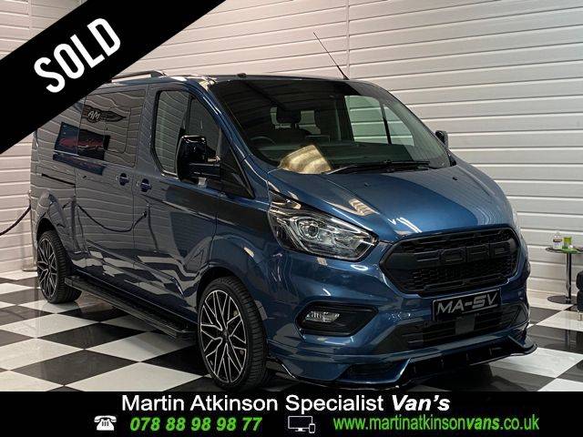 Ford Transit Custom MA-SV Styling Pack 2.0 EcoBlue 130ps Low Roof Double Cab Limited Van Powershift Auto Panel Van Diesel Chrome Blue