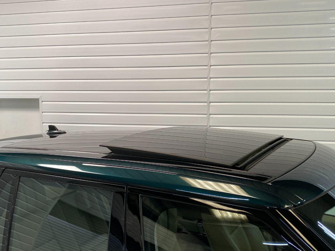 Land Rover Range Rover 5.0 V8 Supercharged Autobiography 4dr Auto Estate Petrol Aintree Green Metallic