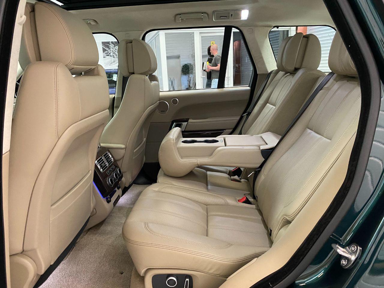 Land Rover Range Rover 5.0 V8 Supercharged Autobiography 4dr Auto Estate Petrol Aintree Green Metallic