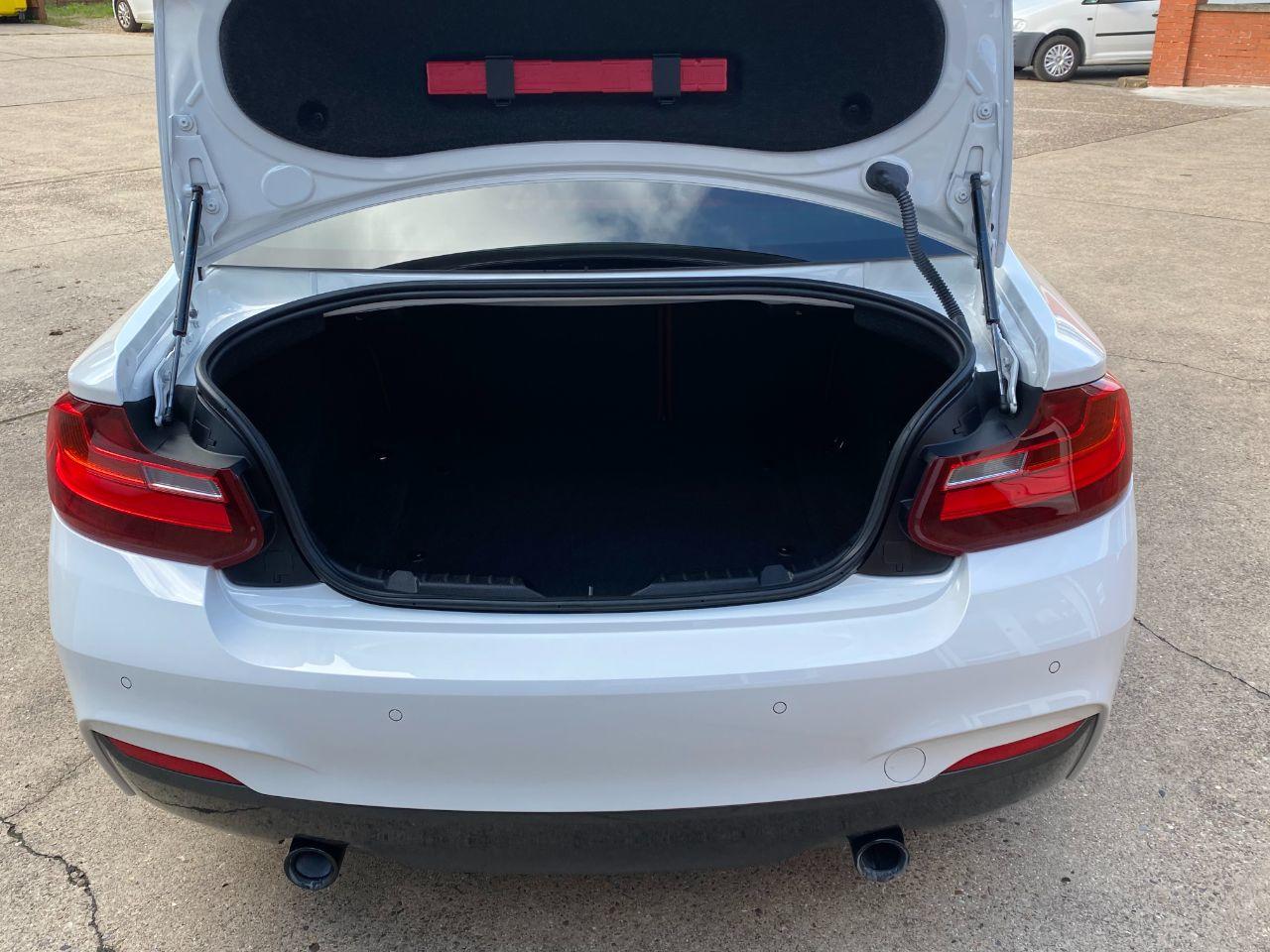 BMW 2 Series 3.0 M240i 2dr Automatic Coupe Petrol Alpine White