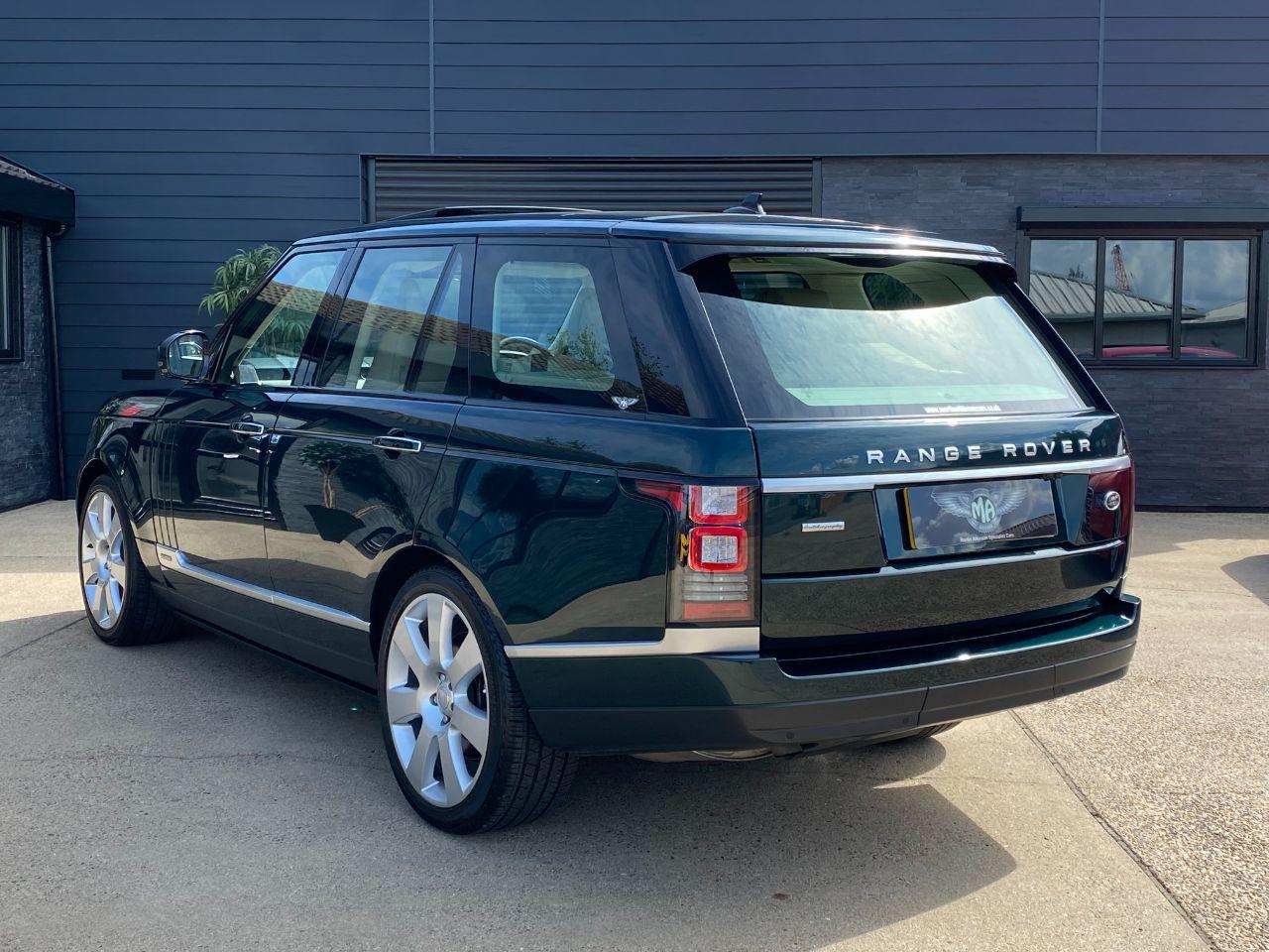 Land Rover Range Rover 5.0 V8 Supercharged Autobiography 4dr Auto Estate Petrol Aintree Green Metallic