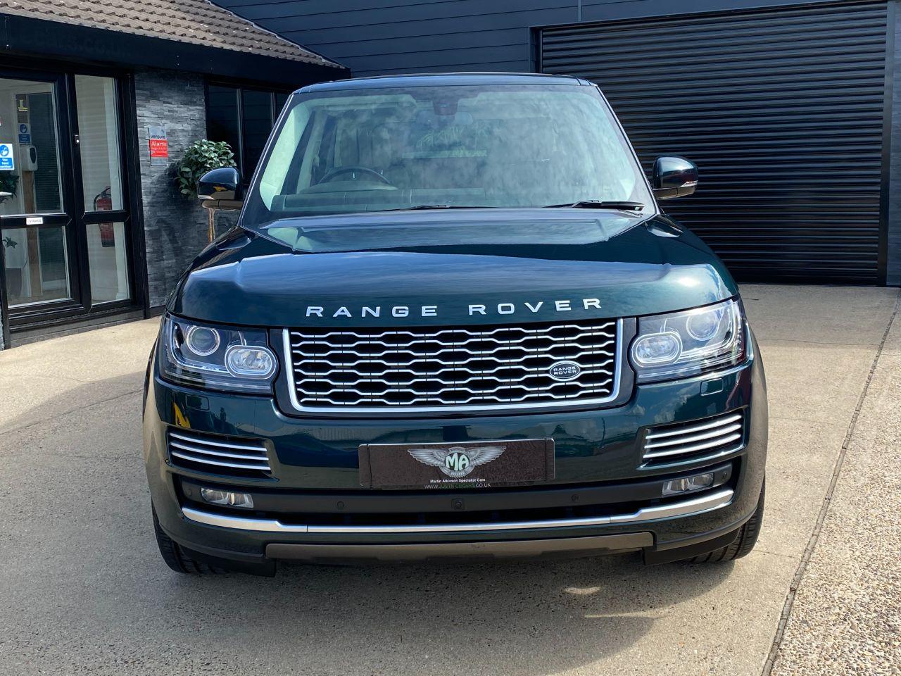 Land Rover Range Rover 5.0 V8 Supercharged Autobiography 4dr Auto Estate Petrol Aintree Green Metallic