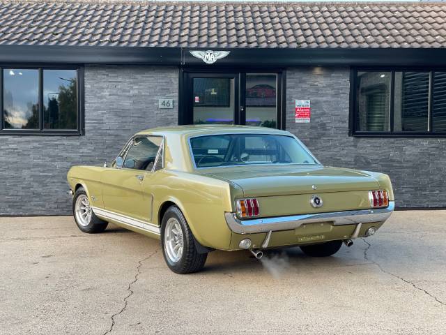 1965 Ford Mustang 4.7 289ci V8 RHD