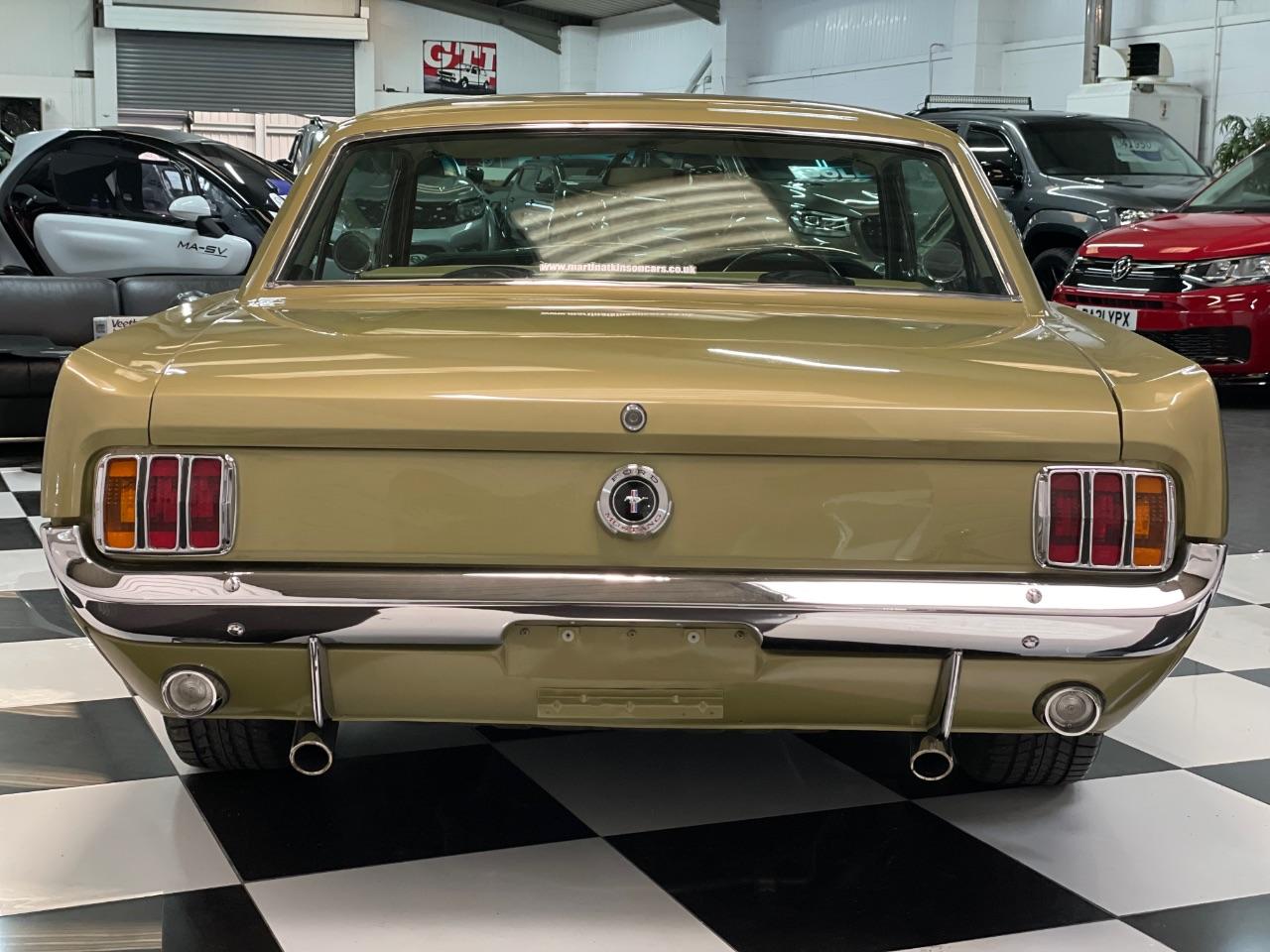 Ford Mustang 4.7 289ci V8 RHD Coupe Petrol Honey Gold