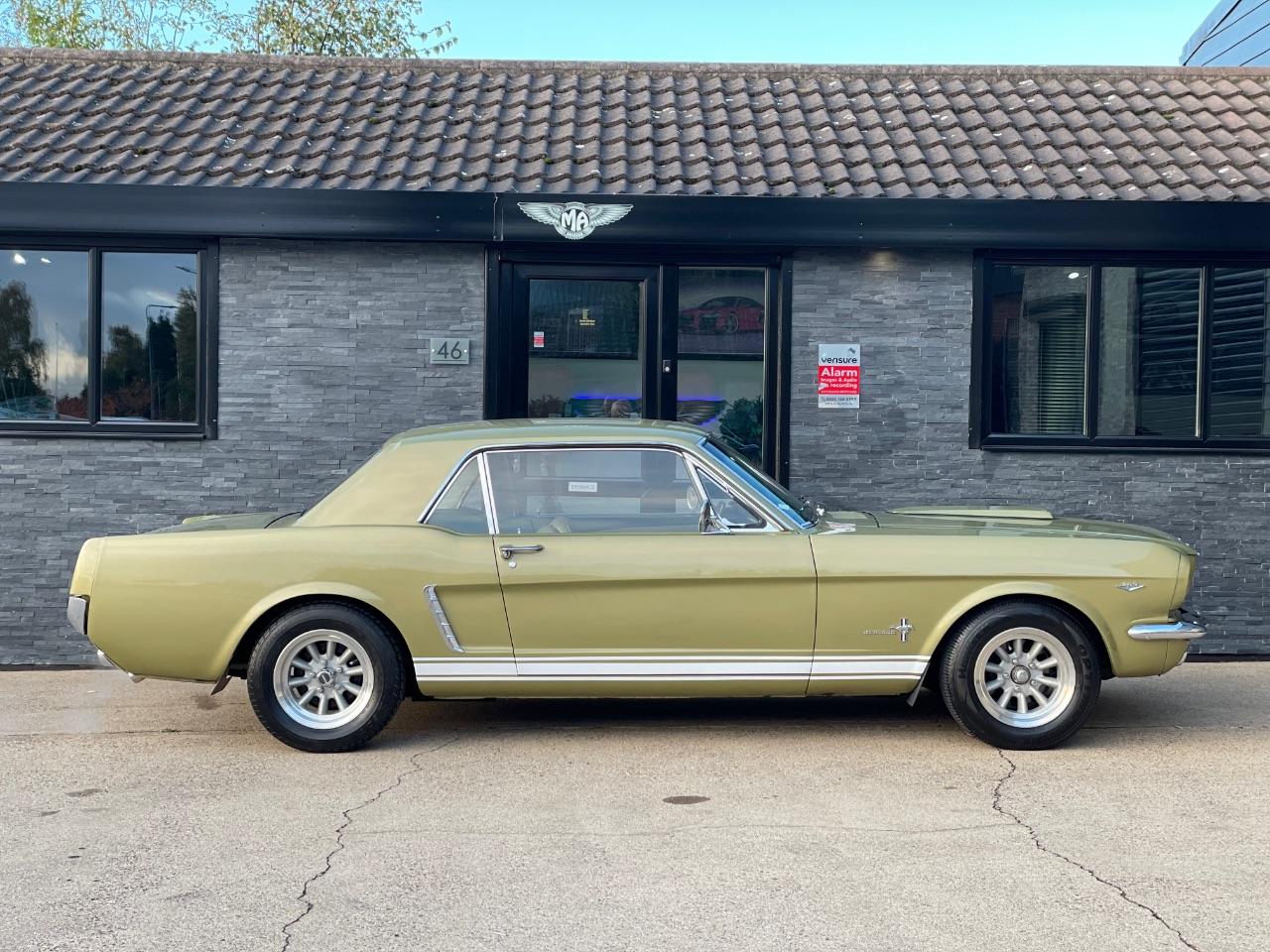 Ford Mustang 4.7 289ci V8 RHD Coupe Petrol Honey Gold