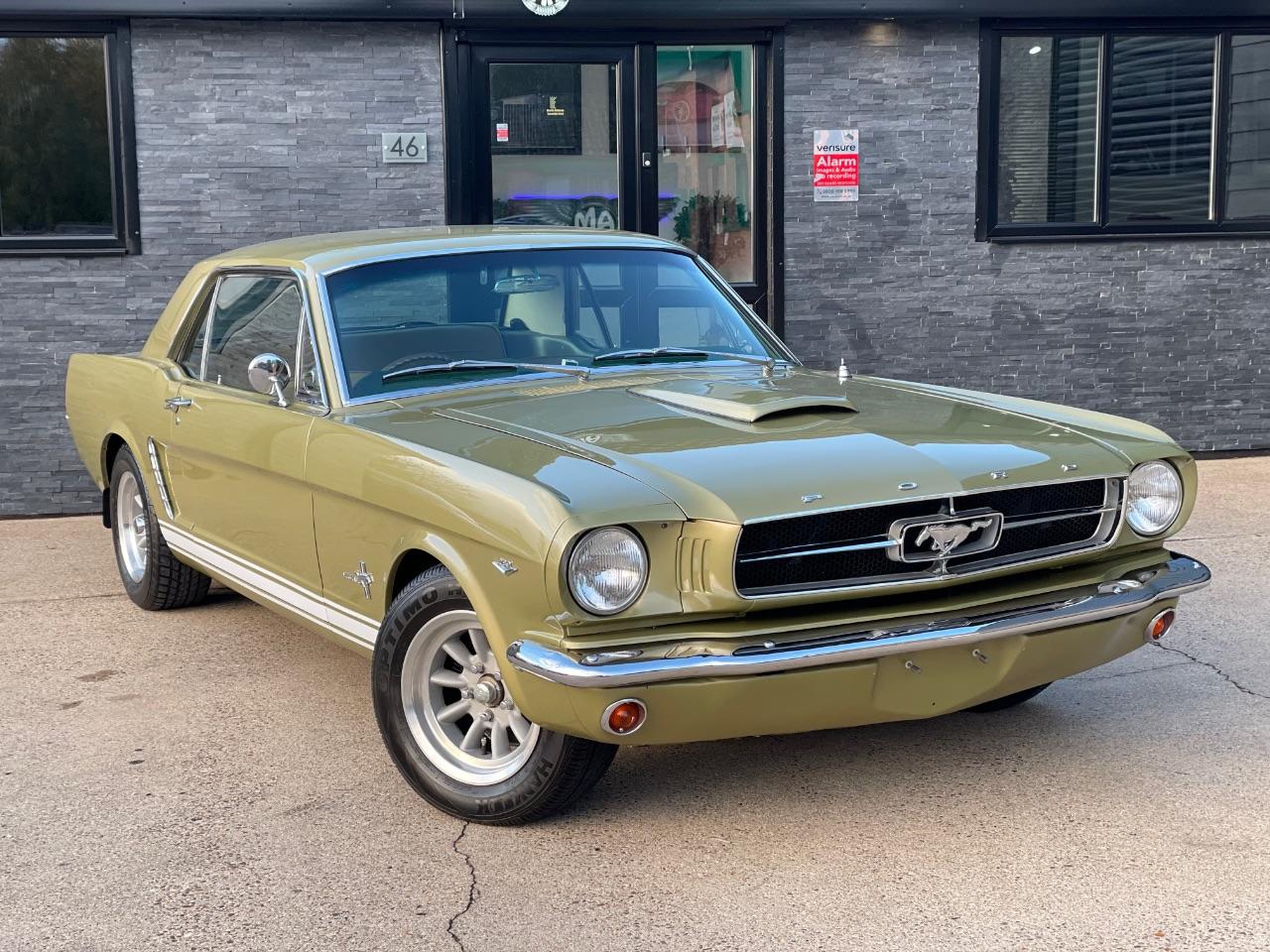 Ford Mustang 4.7 289ci V8 RHD Coupe Petrol Honey Gold