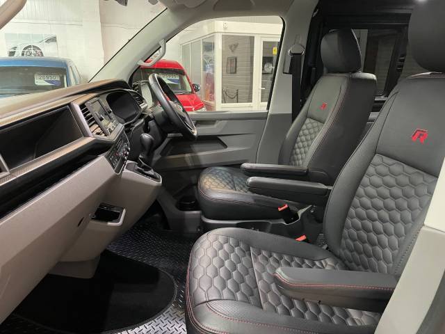 2020 Volkswagen Transporter 2.0 TDI 150ps Highline Kombi Camper DSG