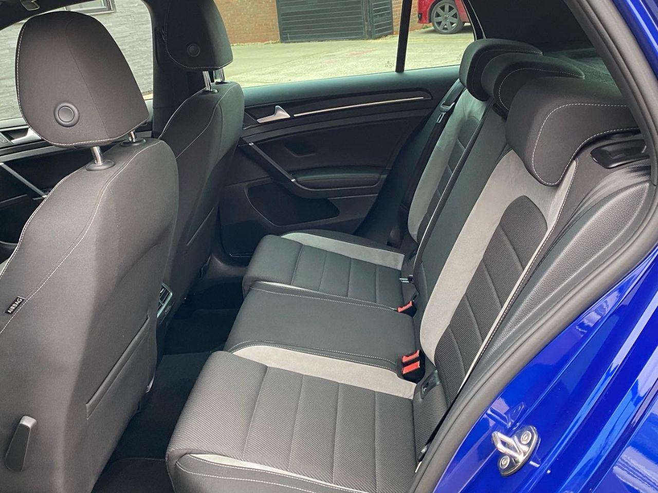 Volkswagen Golf 2.0 TSi R 5dr DSG 4Motion Hatchback Petrol Lapiz Blue Signature Metallic Paint
