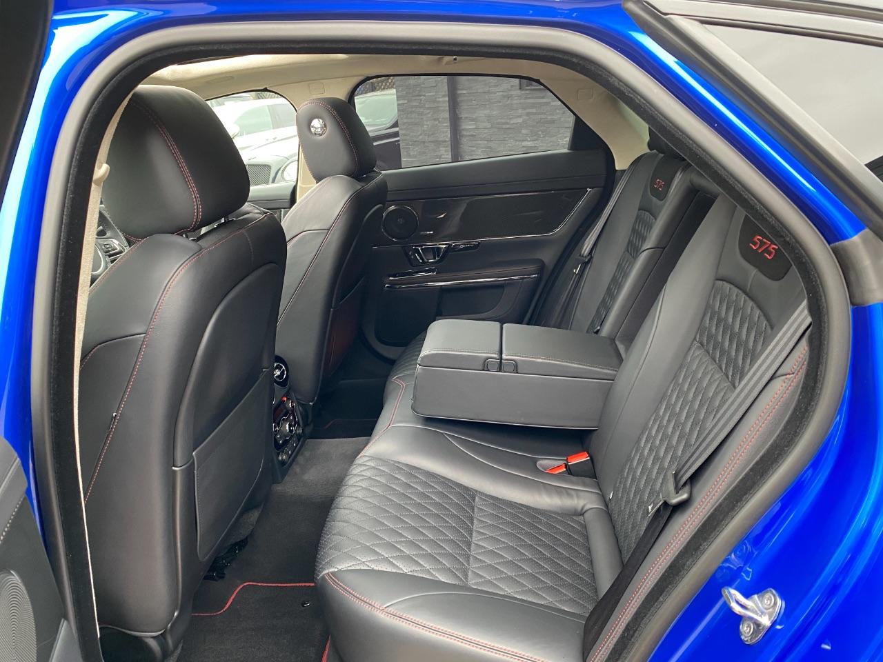 Jaguar Xjr XJR575 5.0 V8 Supercharged 4dr Auto 575BHP Saloon Petrol Svo Premium Pallet Velocity Blue