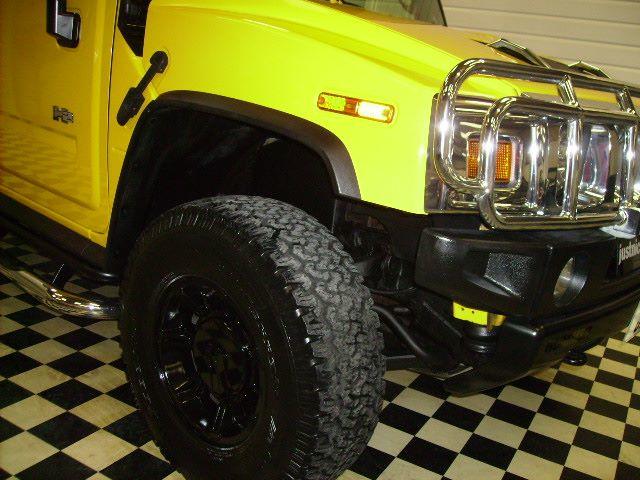 Hummer H2 RHD 6.0 LUX~RIGHT HAND DRIVE~1 OWNER~ Four Wheel Drive Petrol Yellow